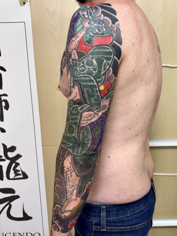 Watanabe no Tsuna slaying an ogress at the Ichijo-Modoribashi Bridge