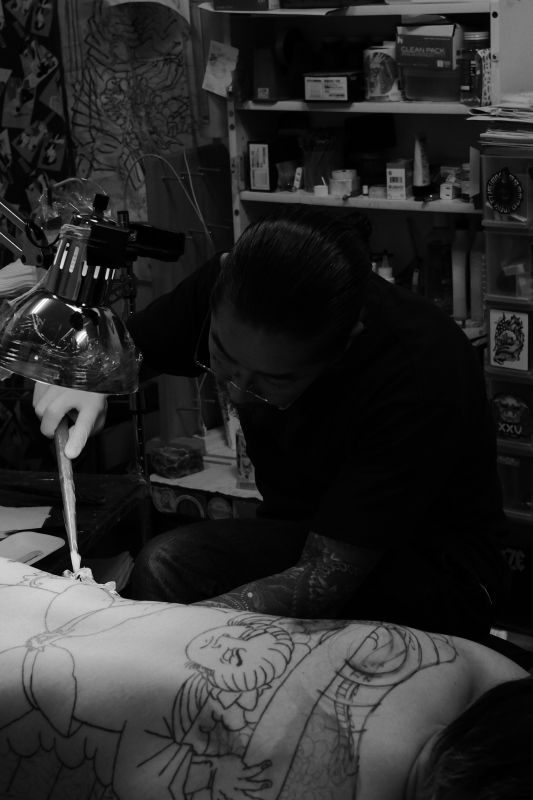 tattooing by hand